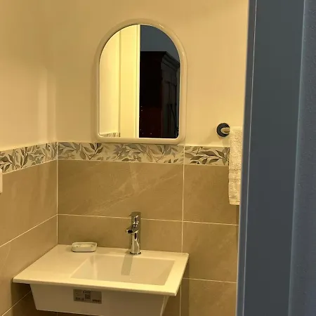 Mini Loft Orchidea-stazione Migliarina شقة