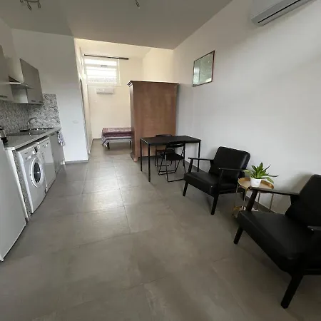 Mini Loft Orchidea-stazione Migliarina شقة