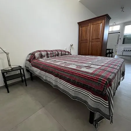 Mini Loft Orchidea-stazione Migliarina ラ・スペツィア